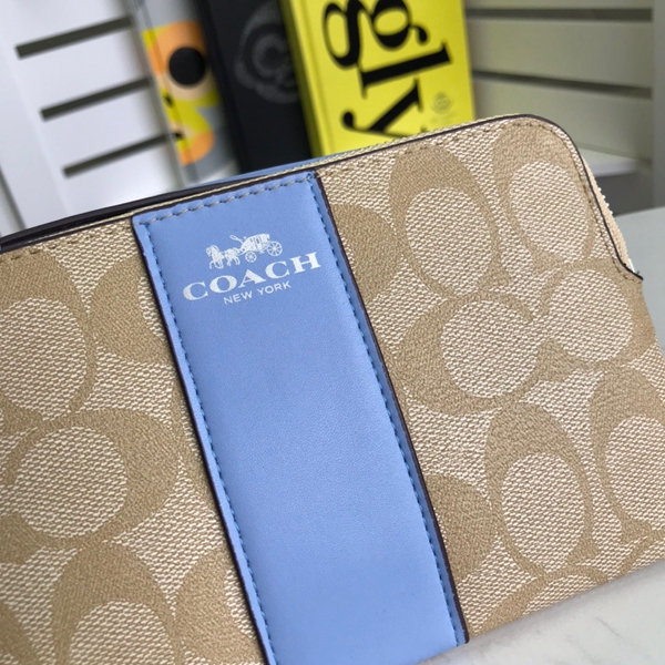 コーチ財布素材ディテール